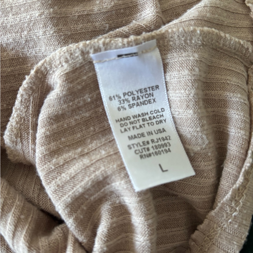 By Together Ribbed Knit Top - Picture 4 of 4